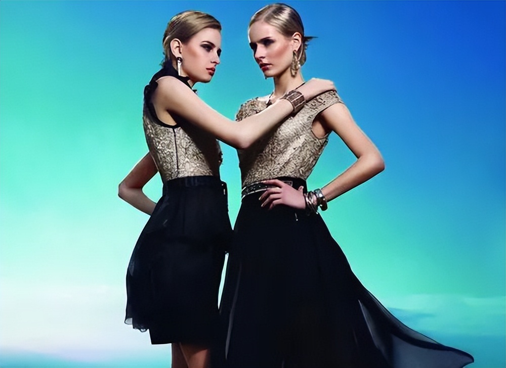 衣服粘毛了怎么办用什么方法,衣服粘毛线了怎么办