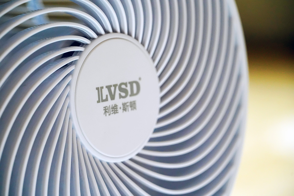 利维斯顿静音系统门窗,利维斯顿电暖器测评