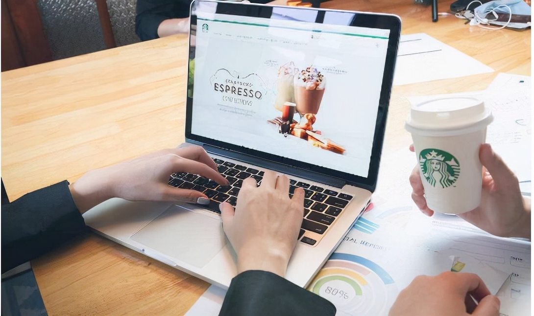 星巴克不再对外开放厕所,为什么说星巴克是公共厕所