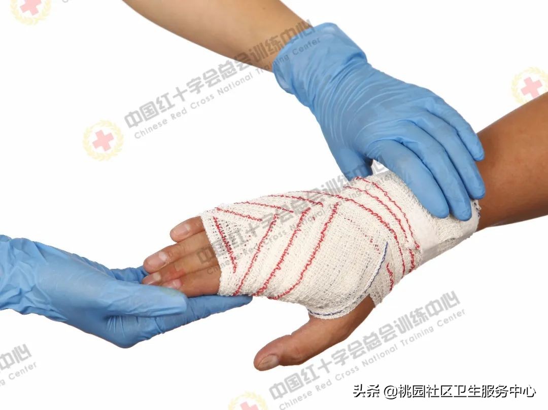 应急演练急救包扎的视频教程,新式急救绷带头部包扎方法