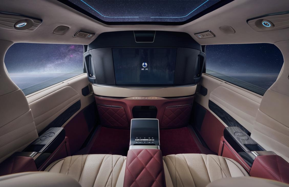 腾势d9新款即将上市,腾势d9四座创世版测评