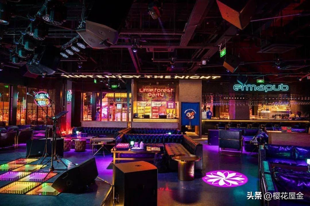 在酒馆拍照氛围感怎么调,宜宾酒馆推荐氛围感