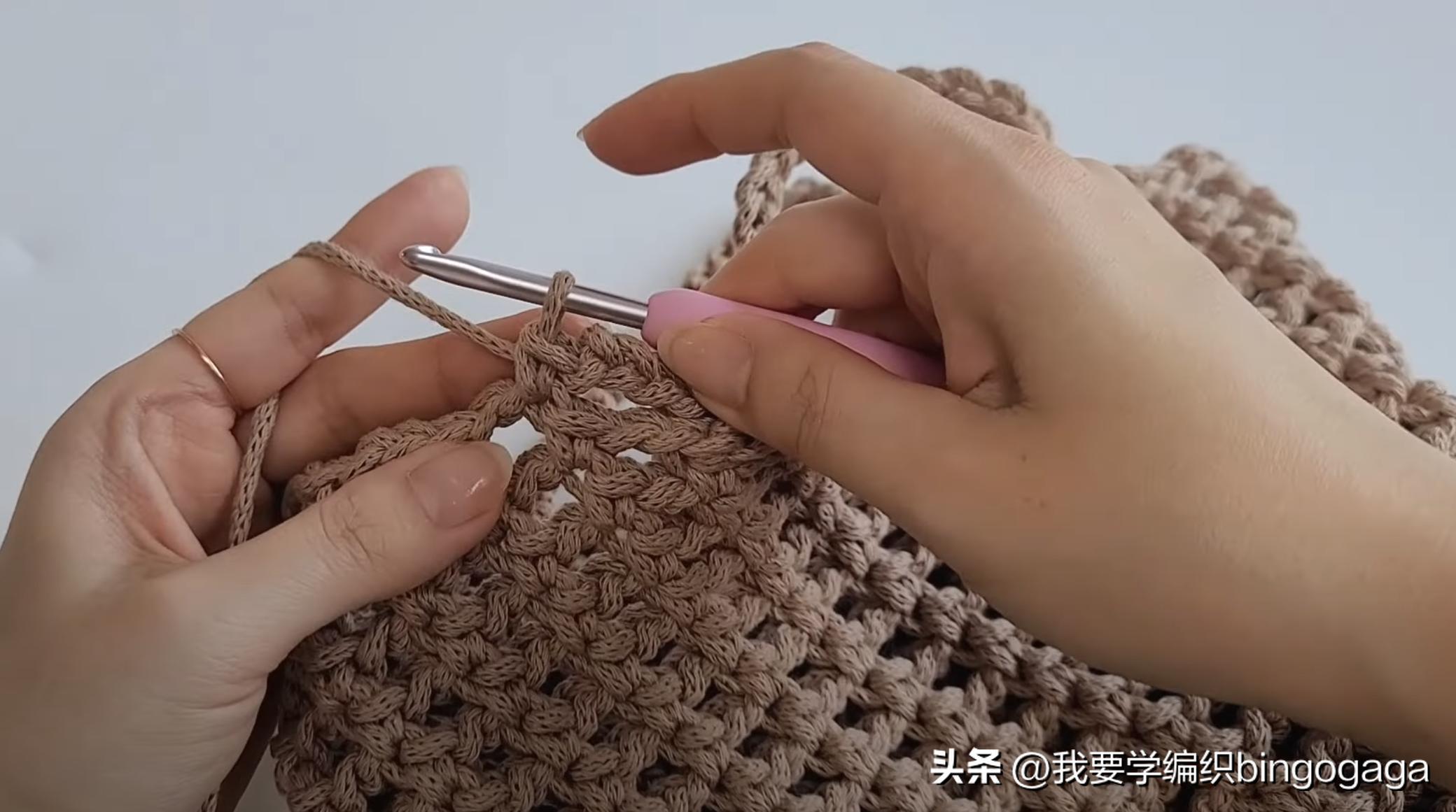 怎么钩夏手提包又好看,钩针夏天手提包图片视频