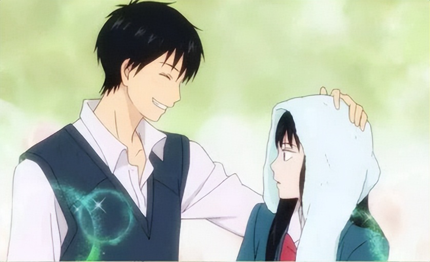 00后女生用一万块创业,00后女孩努力挣钱