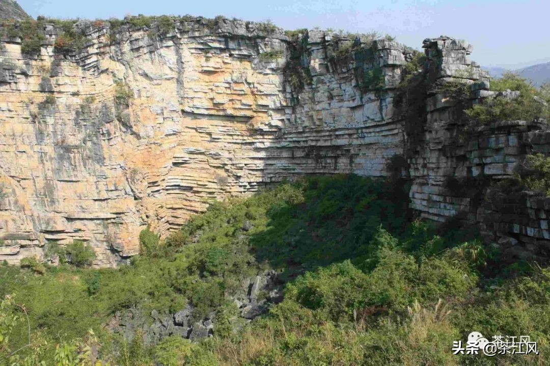 快看！恭城这里的石头像书本一样