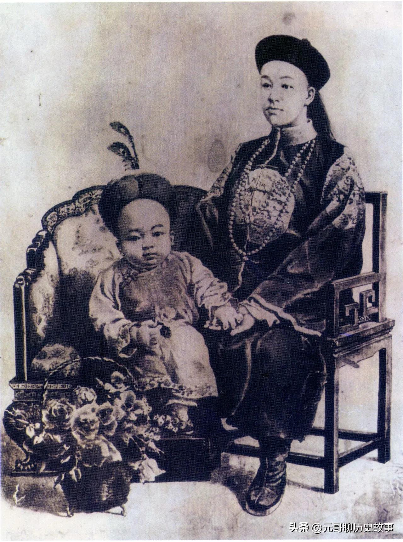 您知道袁世凯是啥时候产生了当皇帝的想法的？