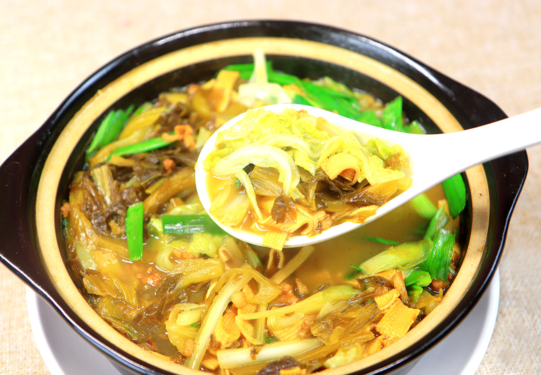 中老年人补钙吃这十种食物最有效,中老年人喝牛奶还是奶粉补钙好