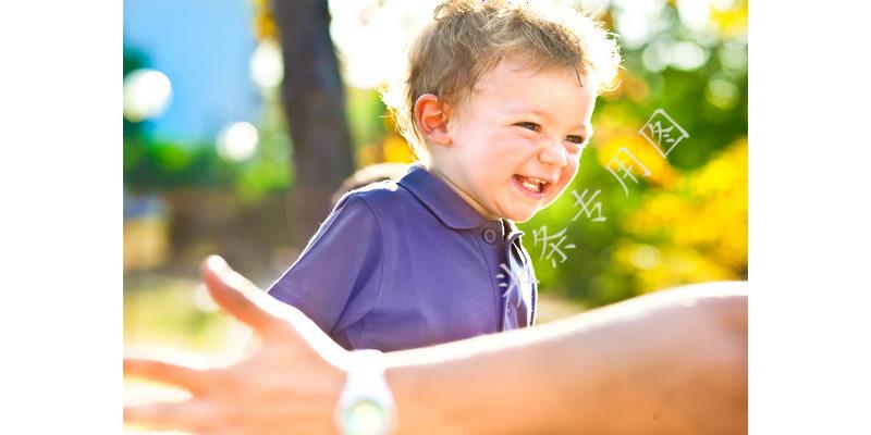 男邻居说捡到了我的衣服，我上去看了才发现那是我的内衣