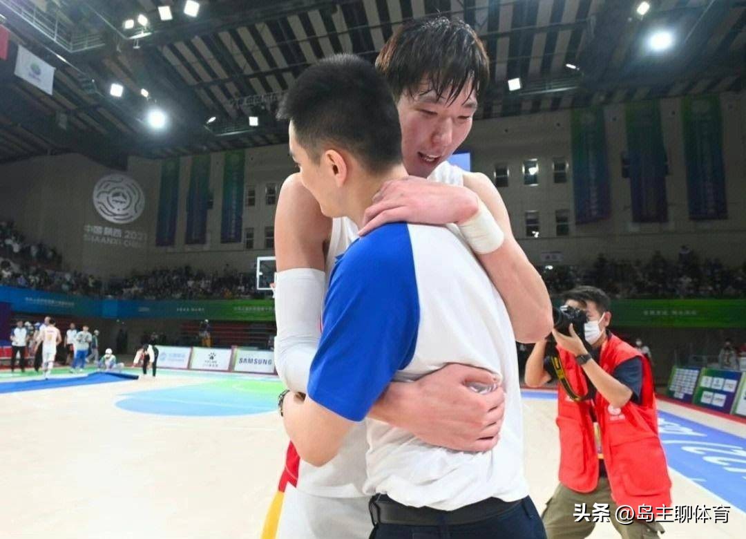 杨鸣韩德君李晓旭付豪粉丝互动,李晓旭韩德君续约