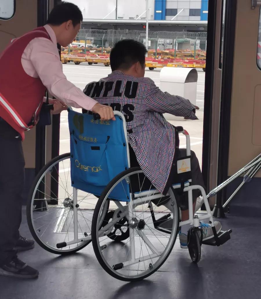 免充气轮胎有哪些功能,轮椅蜂窝轮胎