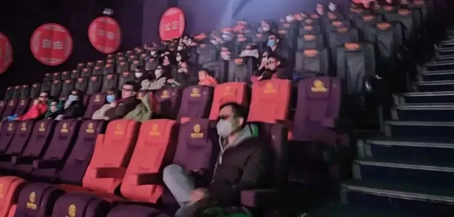 实地探访！经开区影院元旦迎来“开门红”