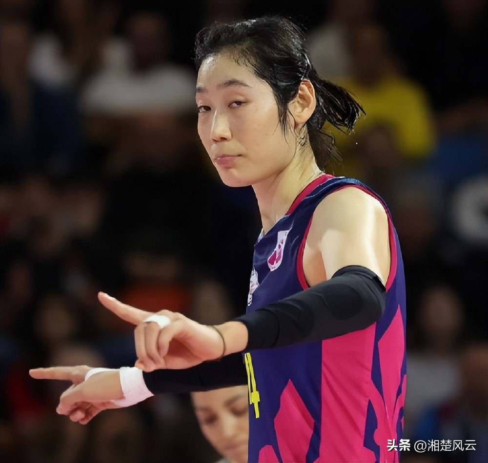 刘晏含做康复训练,刘晏含腿部力量