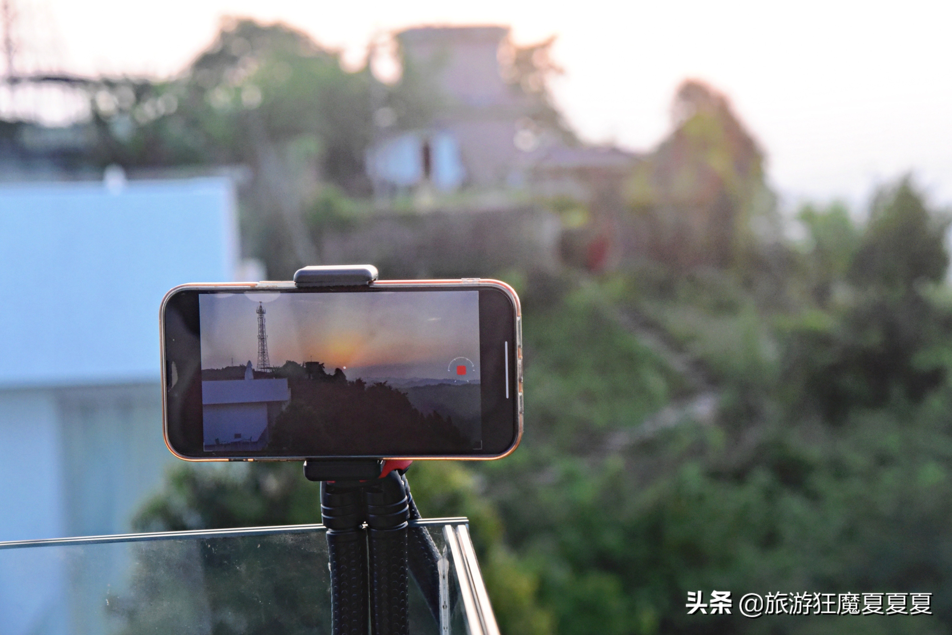 成都龙泉山火到半夜都堵车？跟风夜爬大可不必，这样才有绝美日出