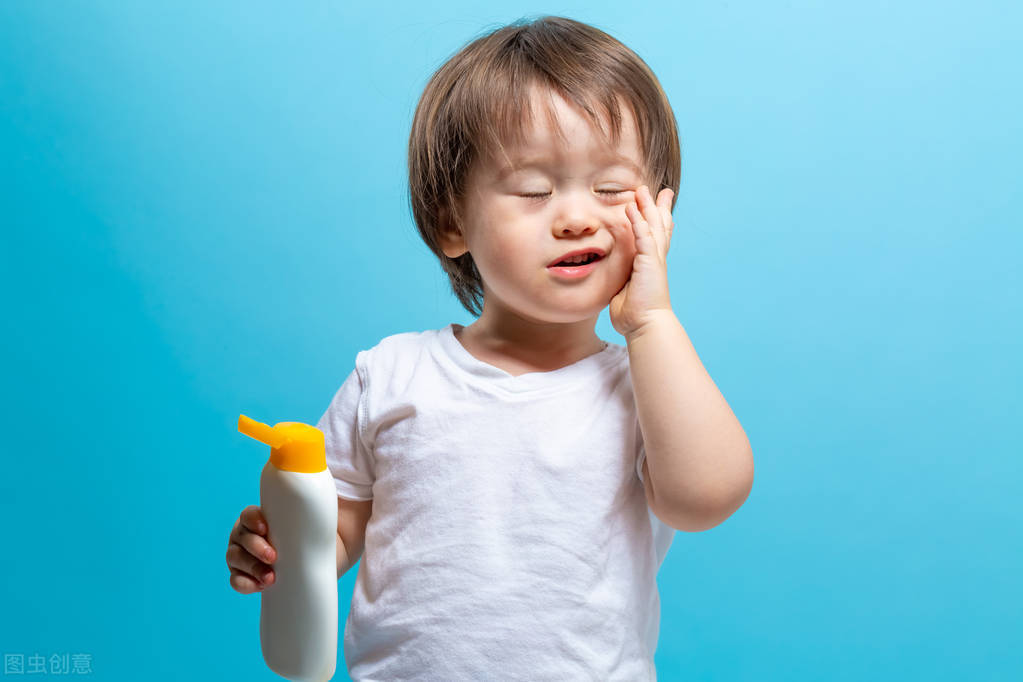 冬季脸干燥用什么护肤,在干燥的冬季如何给宝宝护肤