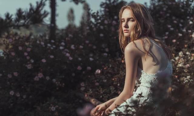 性别类：当女人经常做这三件事时，出轨可能已经发生了