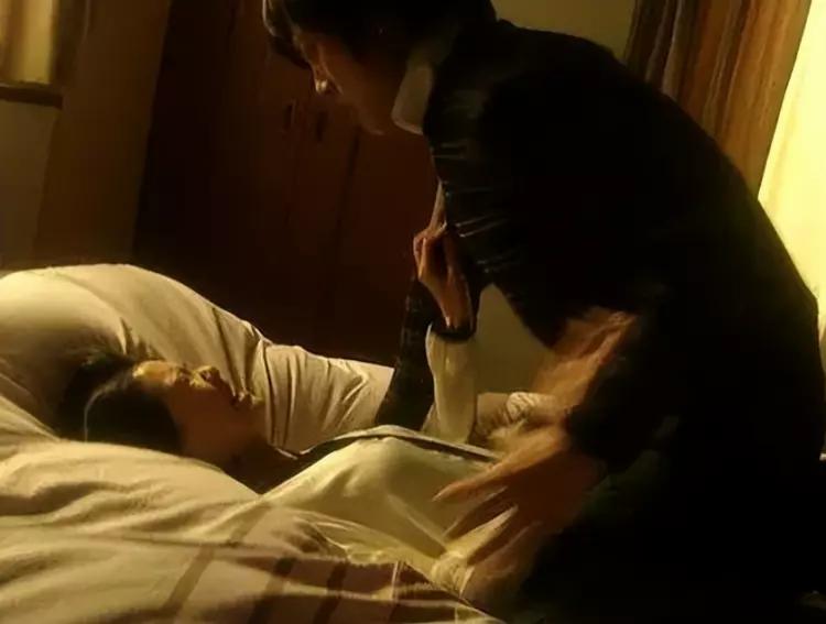 醉酒男子强奸42岁大妈！醉酒男子因酒精过量导致昏迷不醒！