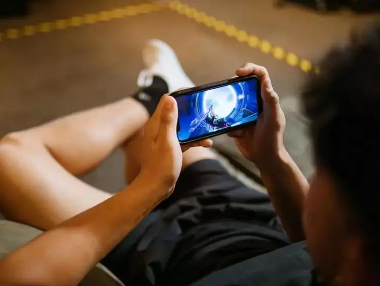 醉酒男子强奸42岁大妈！醉酒男子因酒精过量导致昏迷不醒！