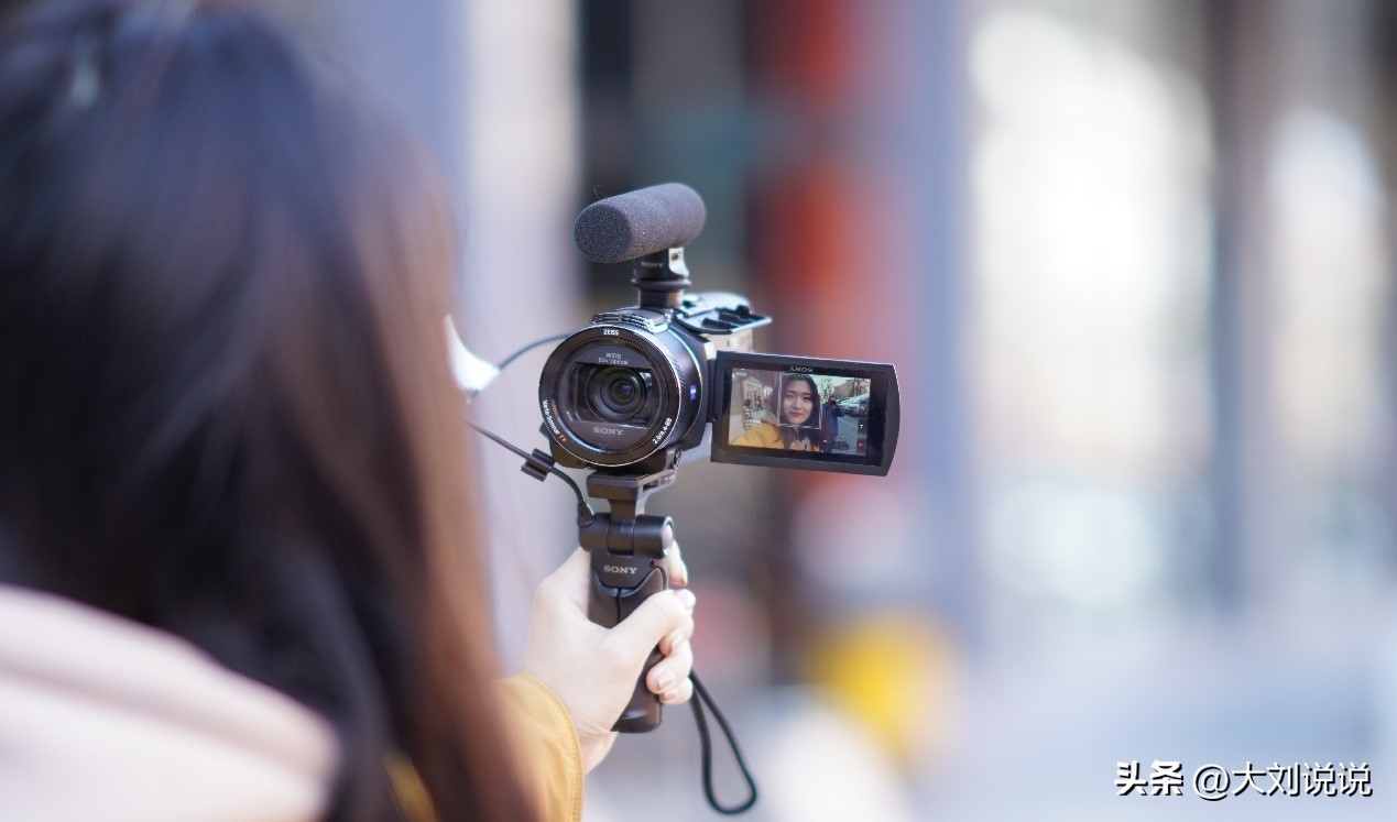 四句话做自媒体赚钱,怎么样做自媒体赚钱经典语录