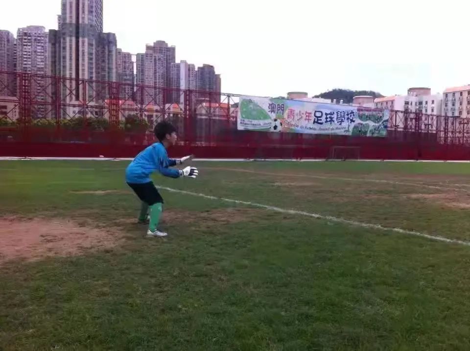 广东省青少年足球守门员,足球王嘉诚守门员