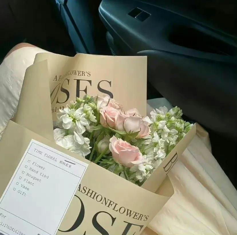 情绪文案不易懂,情绪无法对任何人诉说的文案