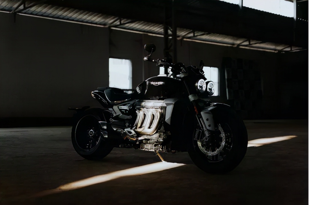 摩托车电瓶冬季保养,摩托车实用保养视频