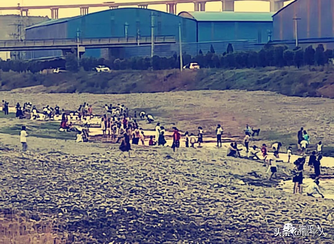 初秋纳凉好去处捞刀河畔,消暑纳凉绝妙好去处