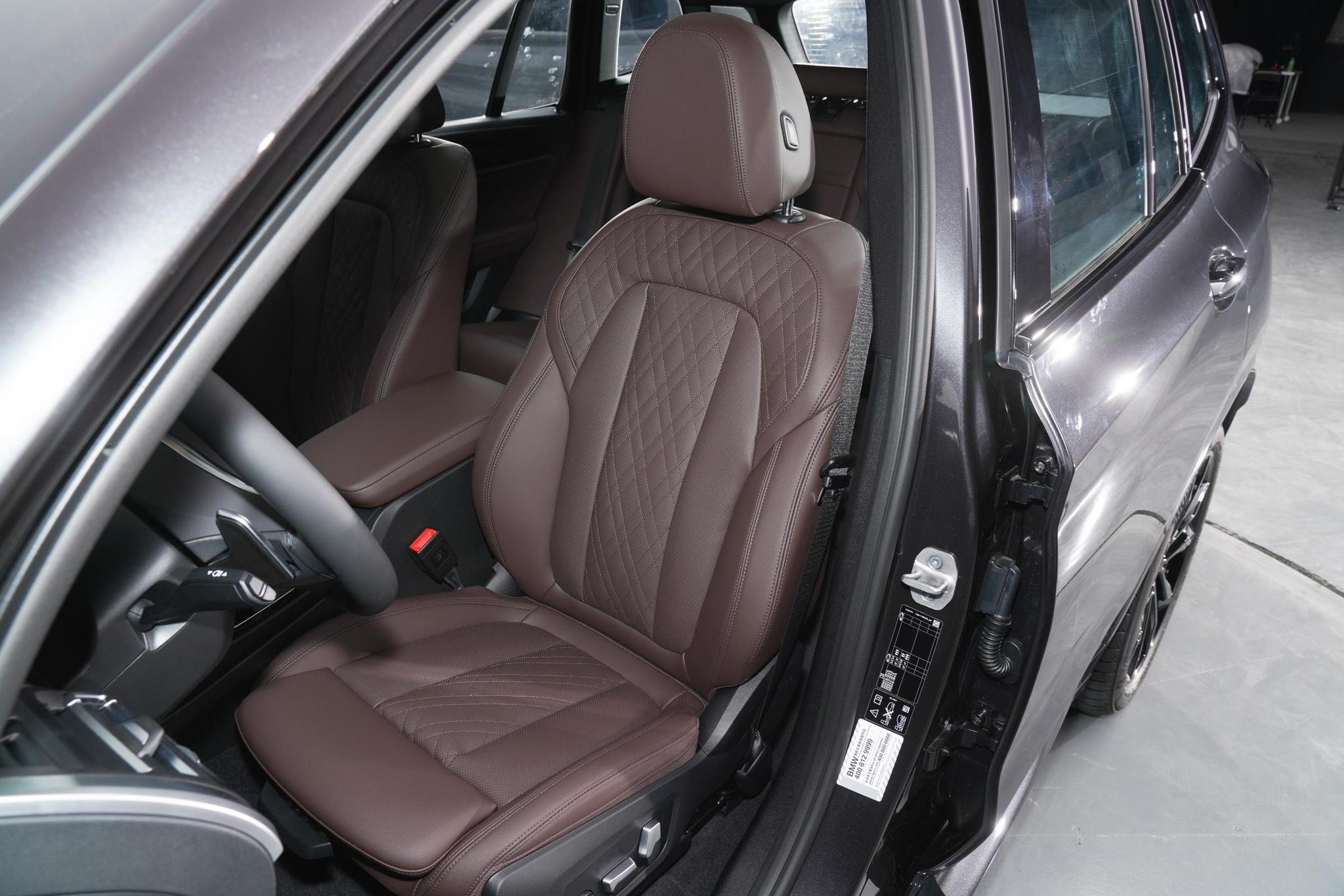 宝马x3新款2022款和奔驰glc300l,2022款宝马x330i领先试驾视频