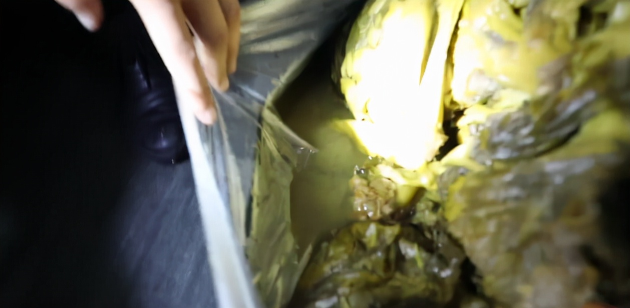 不只是老坛酸菜，还有很多细节值得我们思考