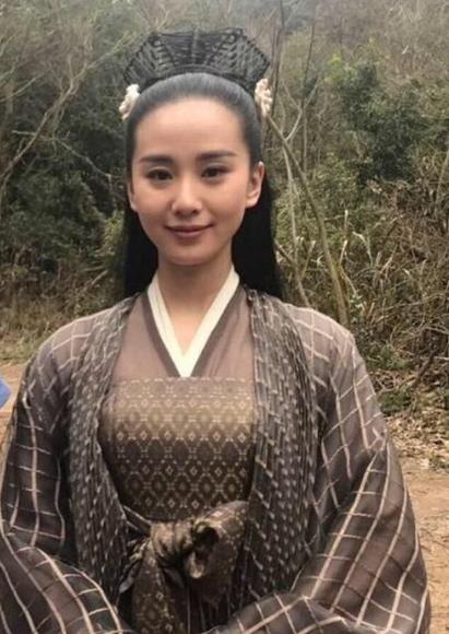 杨幂杨紫鞠婧祎,鞠婧祎杨幂杨紫的照片