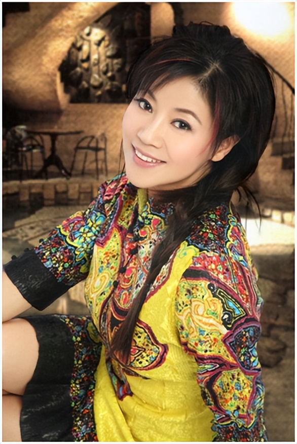 24位青歌赛冠军得主图片,6位歌手在巅峰时期逝世