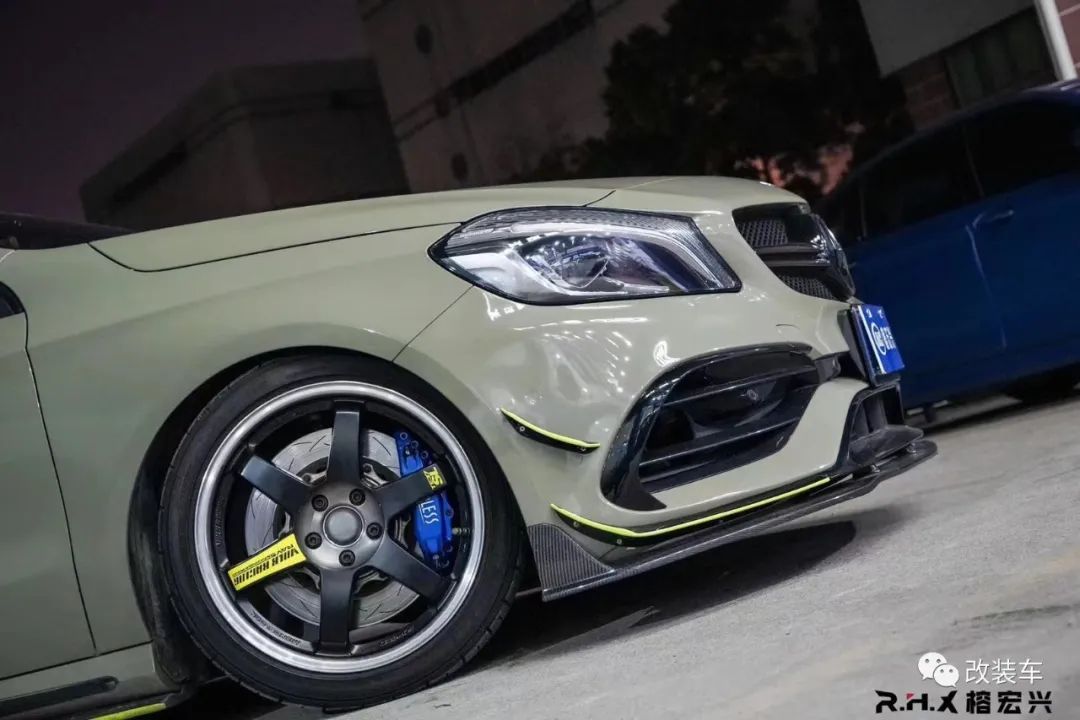 奔驰a200改装电动座椅多少钱,奔驰a200改a45