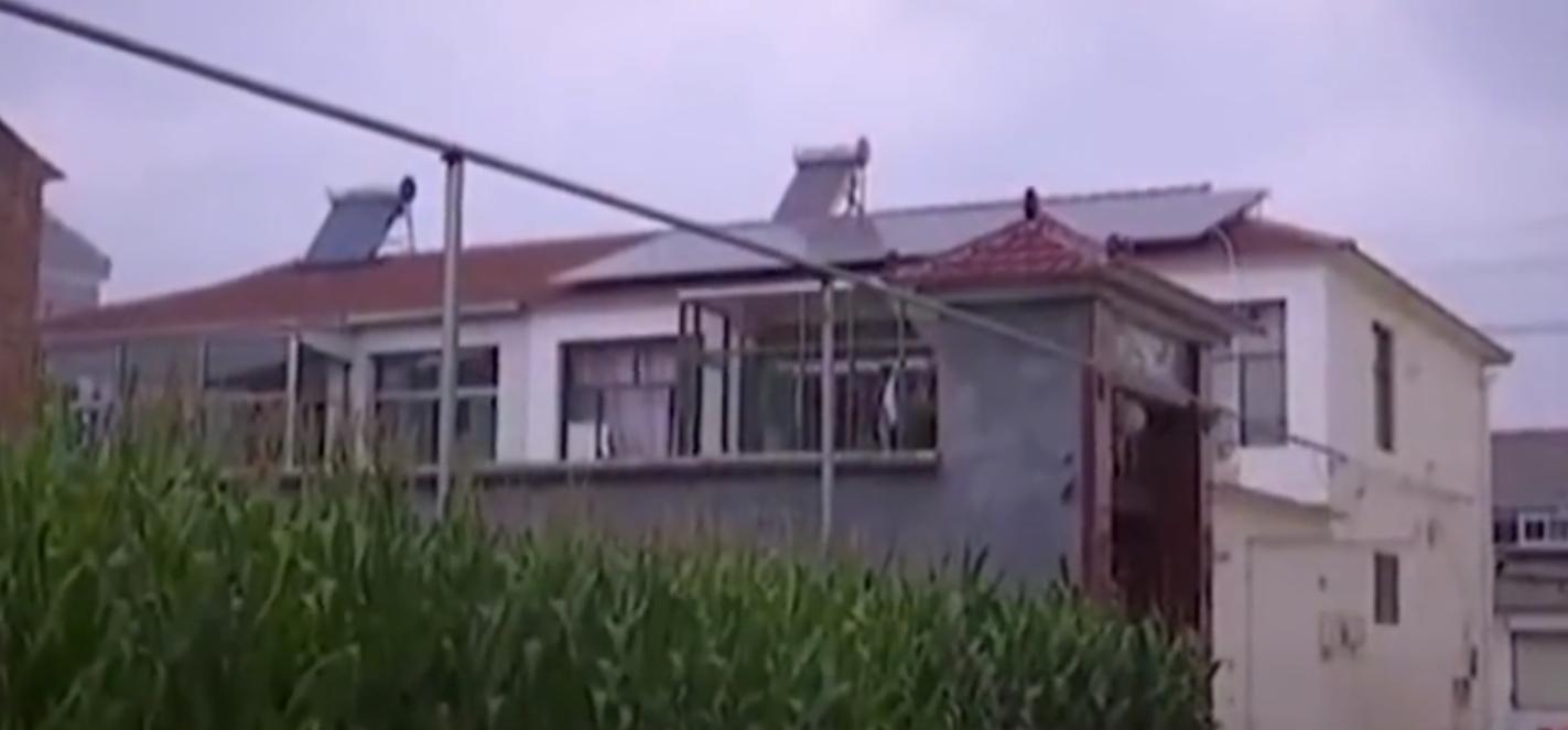 2021年，山西女子结婚五年没一分钱，买包卫生巾钱都需要向婆婆要