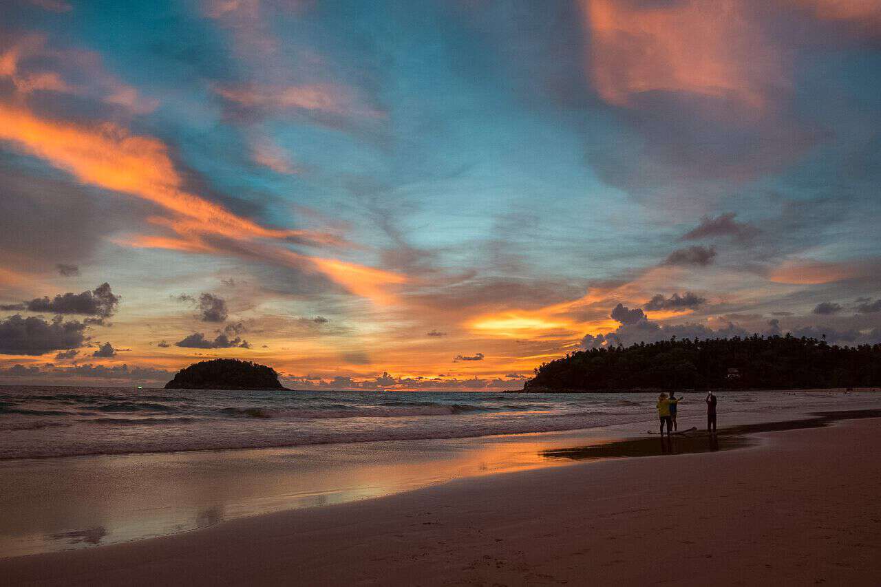 普吉岛最好看的海,普吉岛三大海滩哪个最好