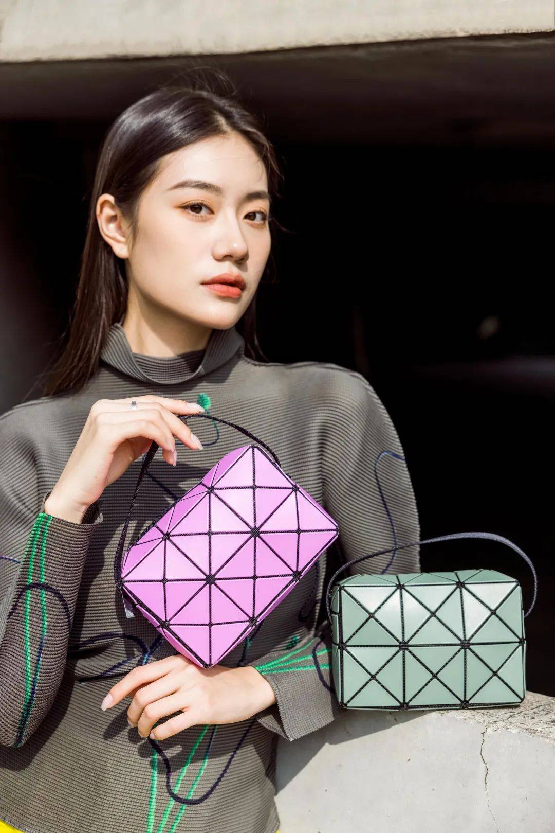 2023三宅一生包包哪款值得买,三宅一生水桶包2021