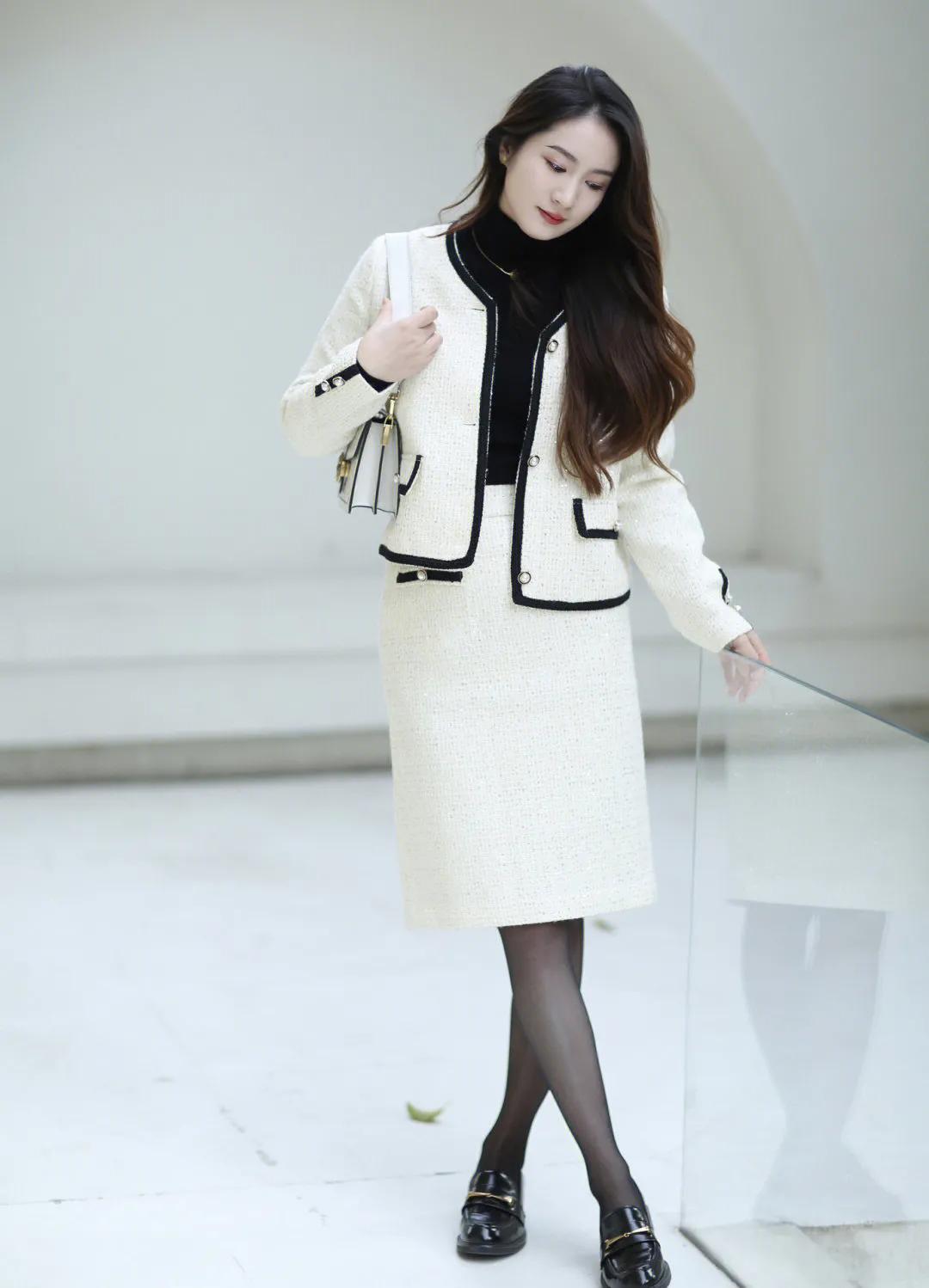 小香风外套高级洋气小个子穿,气质减龄穿搭小香风外套时尚潮流