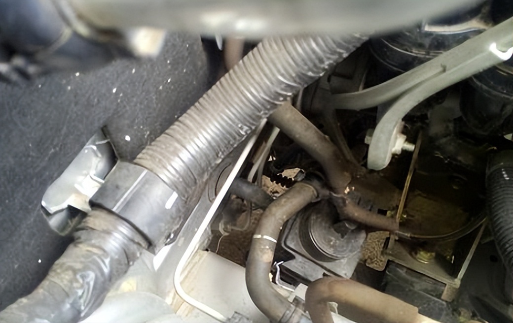 格力空调排水管不排水怎么处理