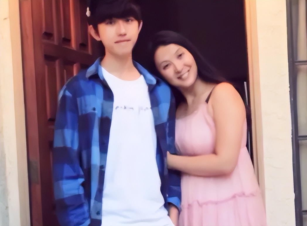 曝蔡徐坤一夜情致女方怀孕堕胎,曝蔡徐坤和蔡母曾被传唤