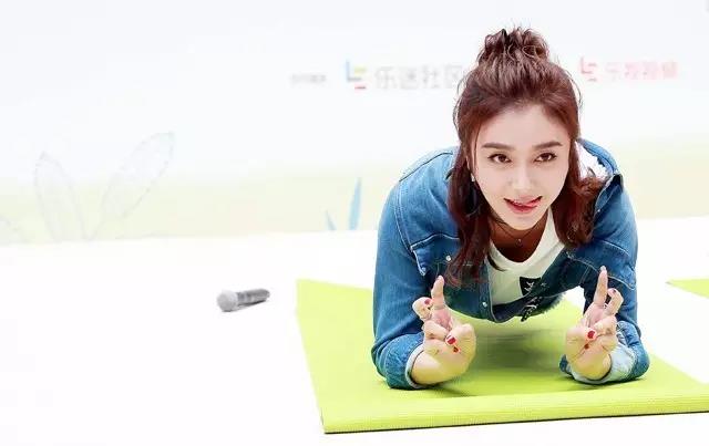 平板支撑一招搞定,各种明星平板支撑视频