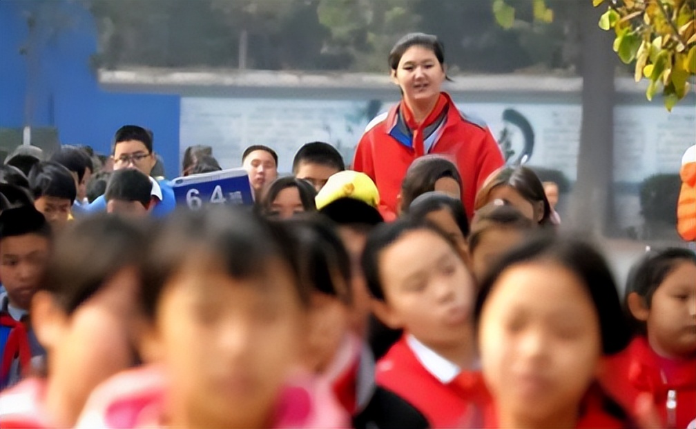 男生标准身高表9-15岁00后,广东男生1-18标准身高表