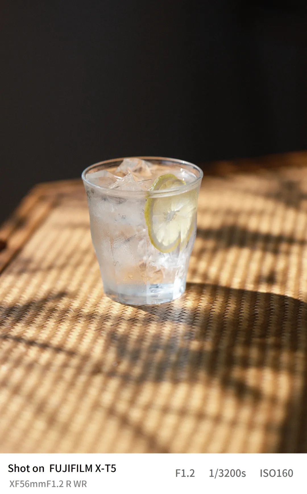 富士x-t5等四款相机迎来固件升级,富士x-t5对比富士gfx100s