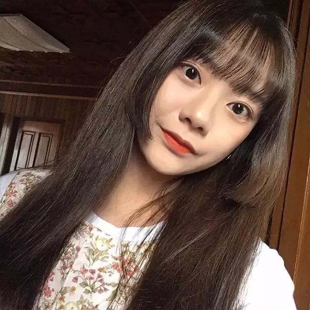 大脸妹子必选的三款发型,大脸额头窄适合什么发型