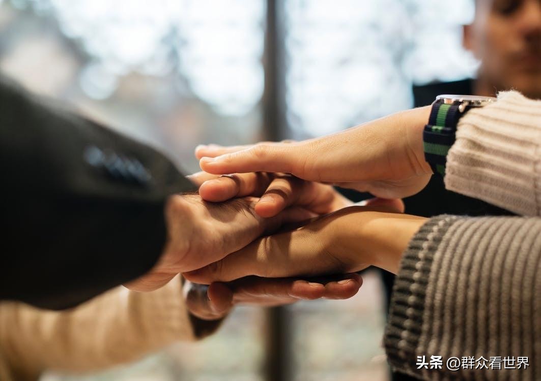 性格太内向不会说话咋办,性格太直不会做作怎么办