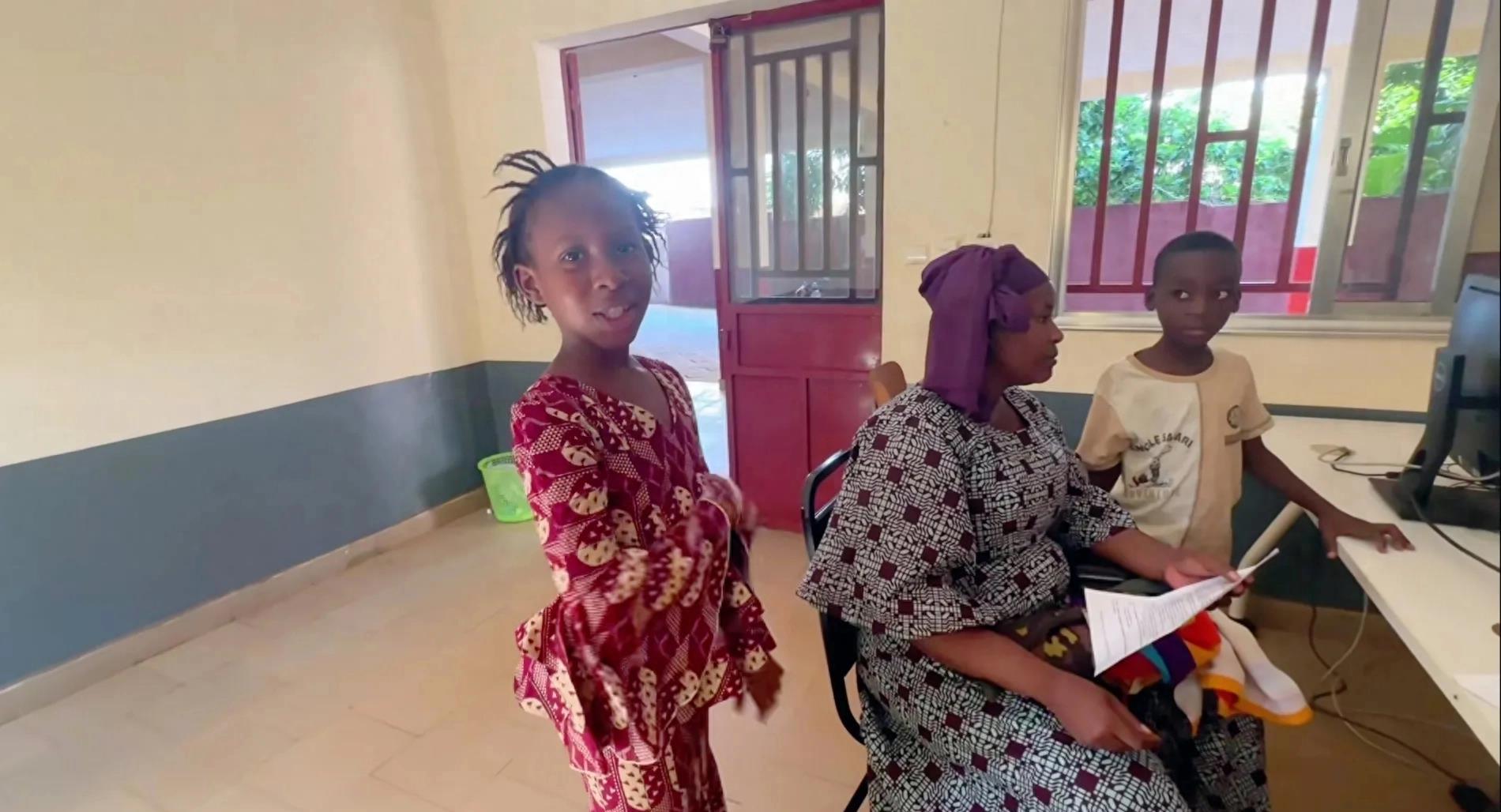 武哥大气心好，小翠老二成亲人！肉肉妈奇葩，玛娃妈不敢比！