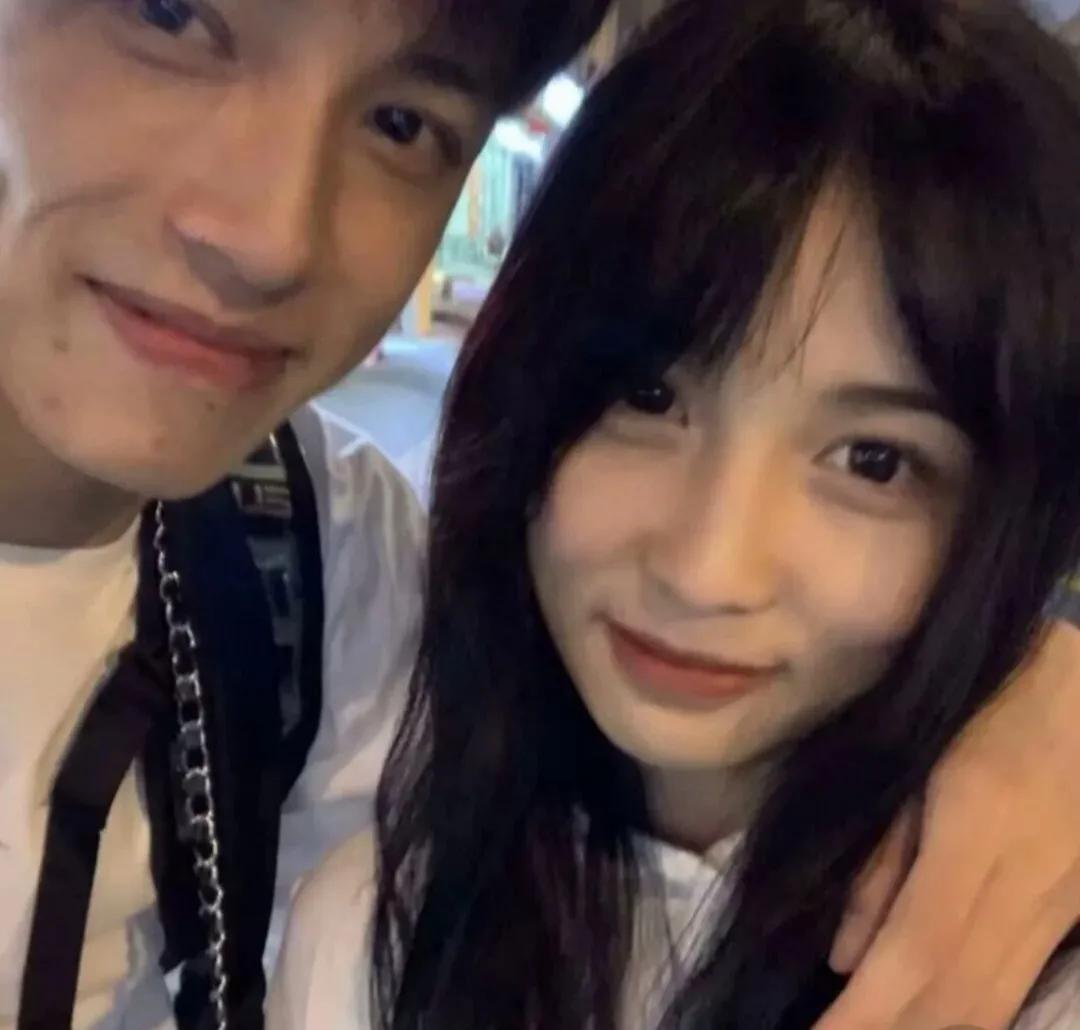 520创意文案图片,520浪漫文案黄金珠宝店