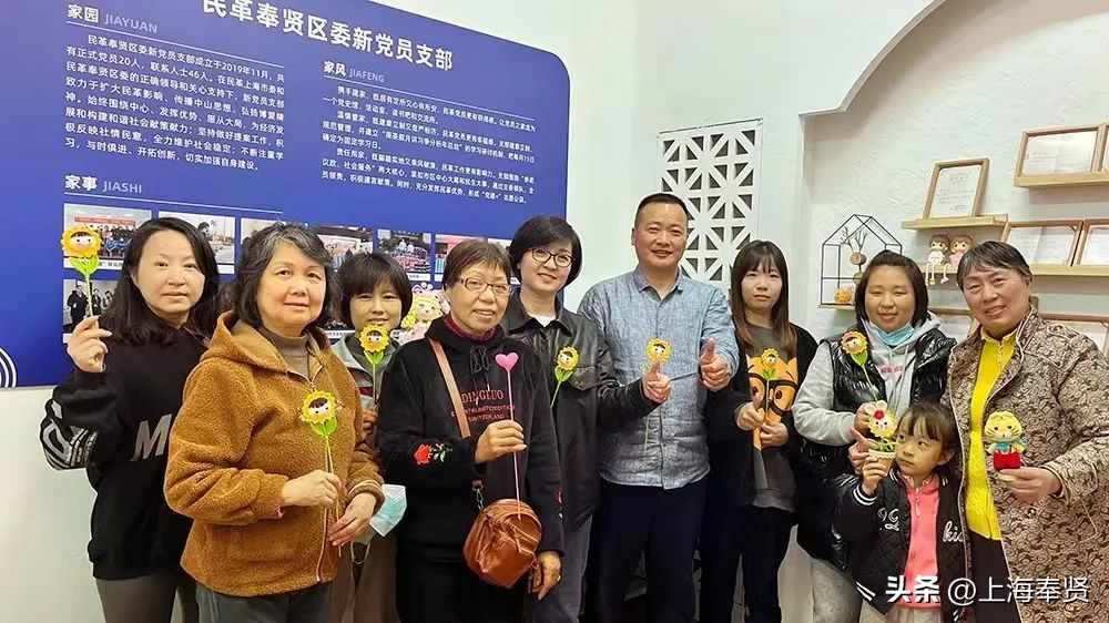 春归入夏，在萱草花盛开的日子里，致敬最美的妈妈！