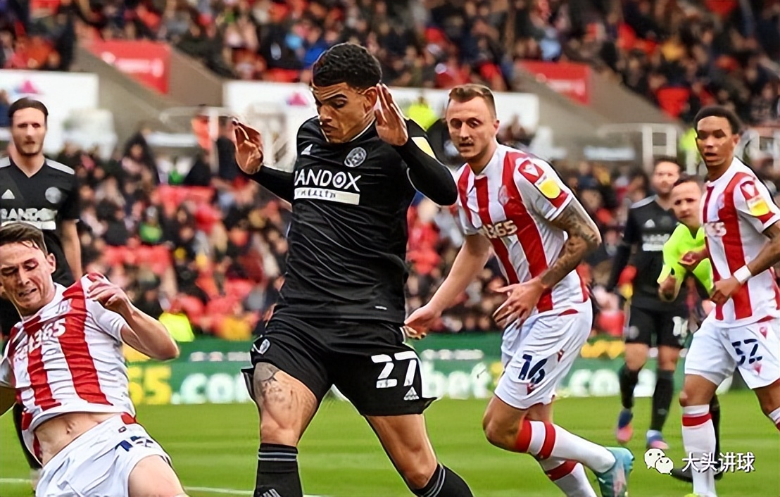 英冠：雷丁VS谢菲尔德联，两队实力差距明显，客队拿下三分