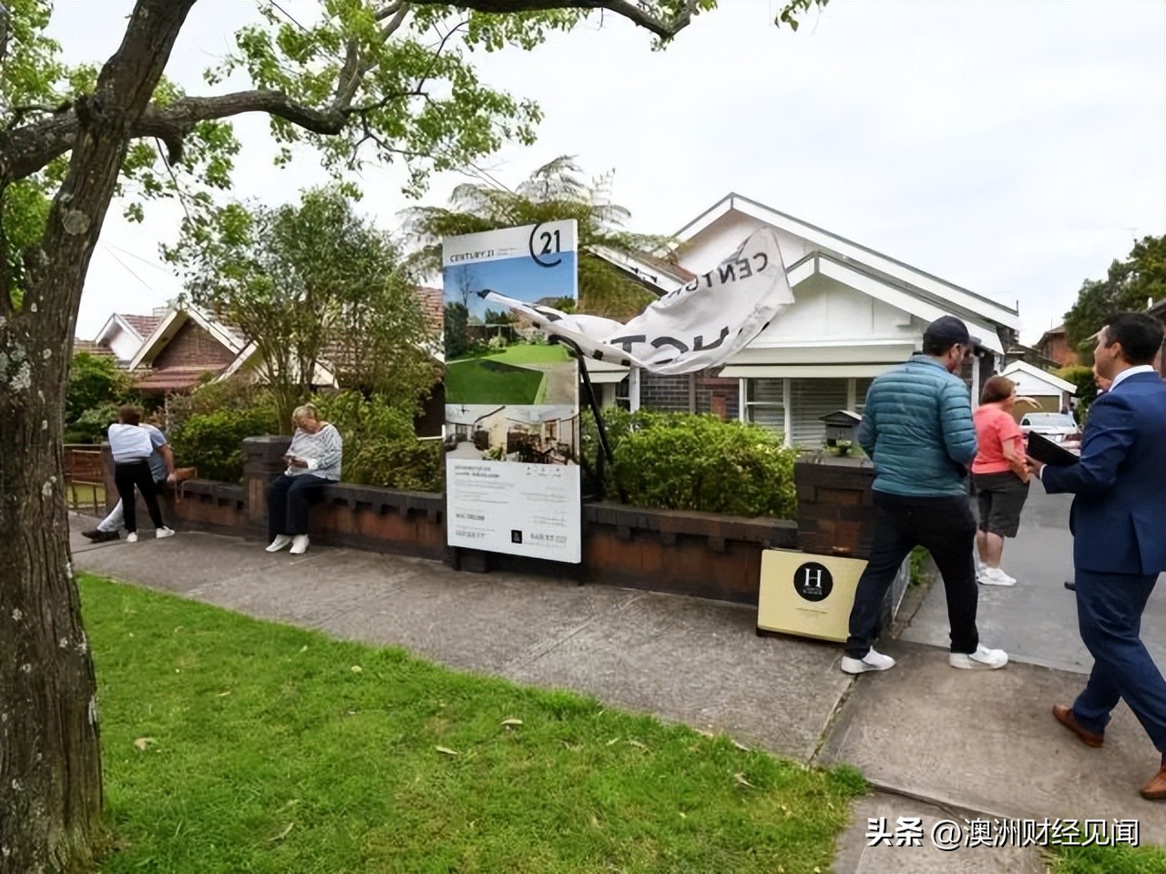 禁止外国人在本国买房子的国家,国家禁止公民在国外买房吗