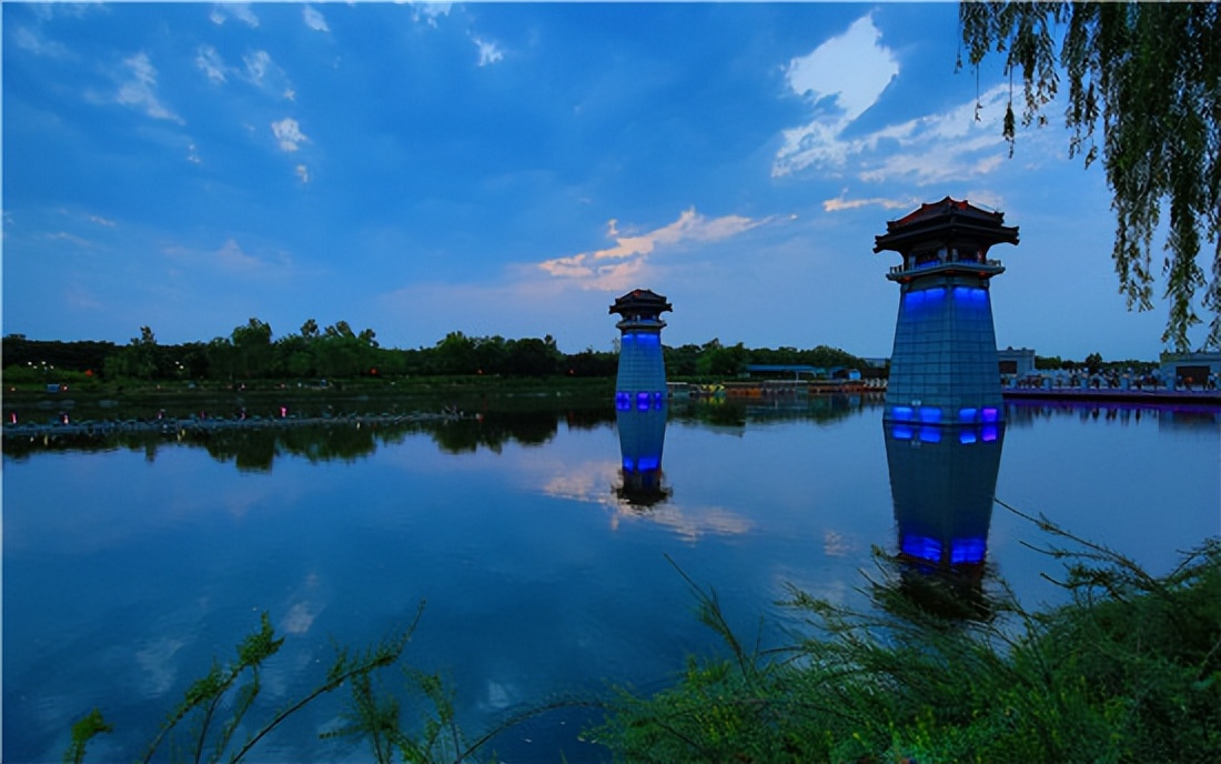 陕西十大著名旅游景点排名,陕西十大最值得去旅游景点