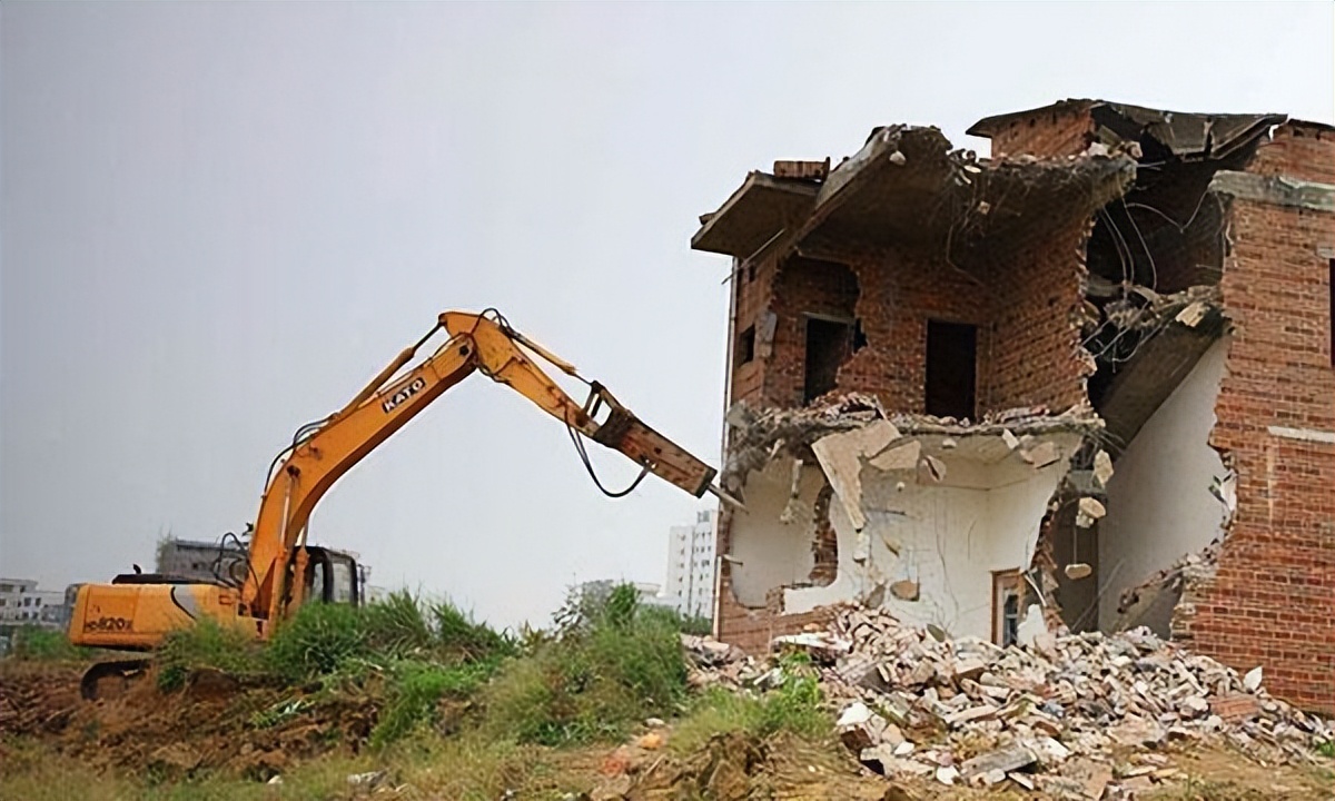 空挂户口法院会判定迁出吗,空挂户法院能否强制迁户