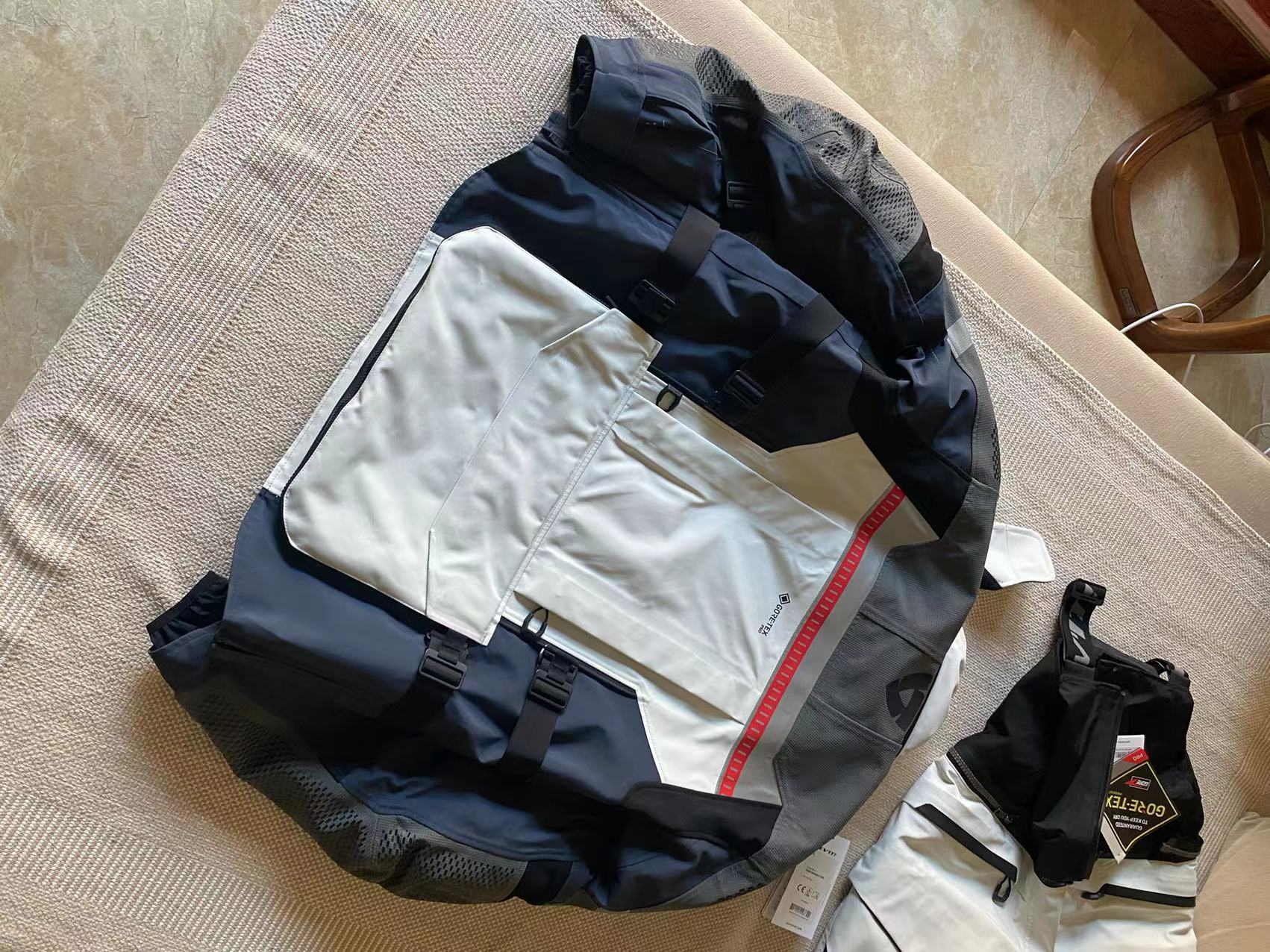 revit拉力骑行服最顶配是哪套,revit海神3骑行服